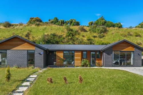Lower Shotover Apartment | Luxury & Modern Living Home & Apartment