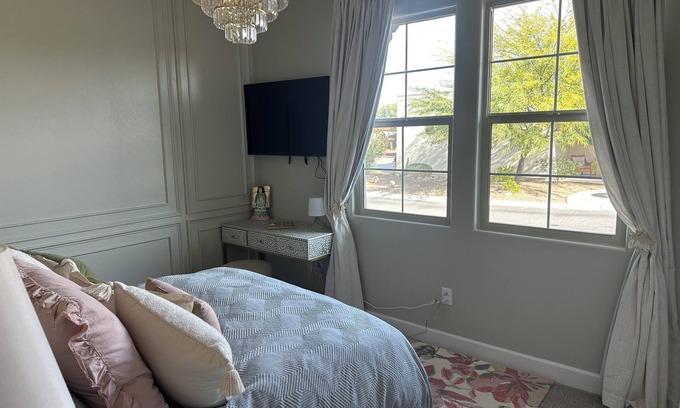 Tubac House | Luxury new home in tranquil Tubac with WiFi, AC, and all the amenities!