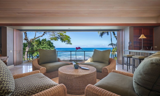 Kamuela House | Luxury Oceanfront Estate. Tropical Beach & Reef Sanctuary.