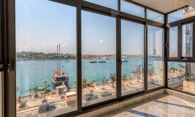 Sliema Apartment | Luxury, one of a kind home, in Sliema ferries & AC