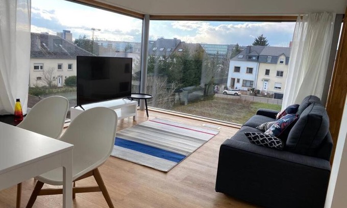 Neudorf-Weimershof Apartment | Luxury Penthouse in Kirchberg, Terrace & Parking