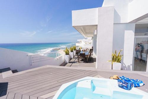 Villas Del Mar Apartment | Luxury penthouse portobello