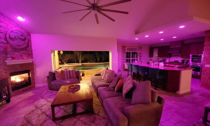 Plymouth House | * Luxury Pool * Hot Tub * 86 Inch TV *