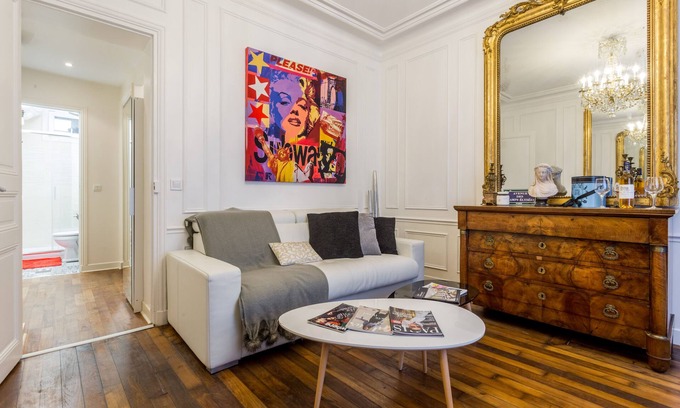 Ternes Apartment | Luxury Près des Champs Elysées