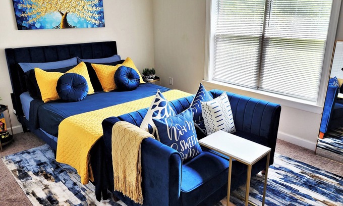 Mobile Apartment | Luxury Private Bedroom