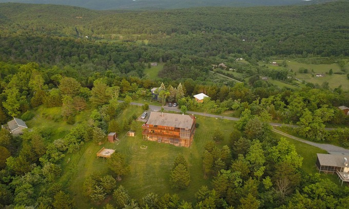 Lost River Cabin | Luxury private home with panoramic views of Lost River Valley
