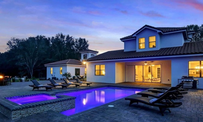Fish Hawk House | Luxury Private Mini Resort With Room For Up To 18
