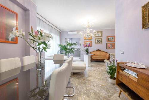 Quartiere XIII Aurelio Apartment | Luxury Property in Vatican Area