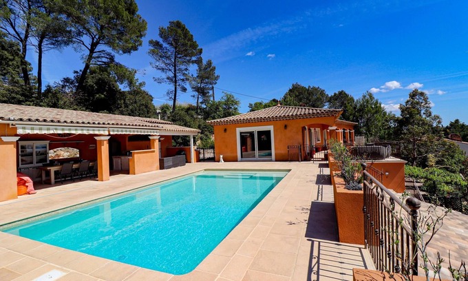 Flayosc House | Luxury property with private pool