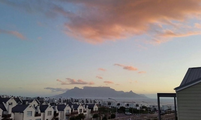 Cape Town Apartment | Luxury Seaside Penthouse Overlooking Table Mountain Cape Town