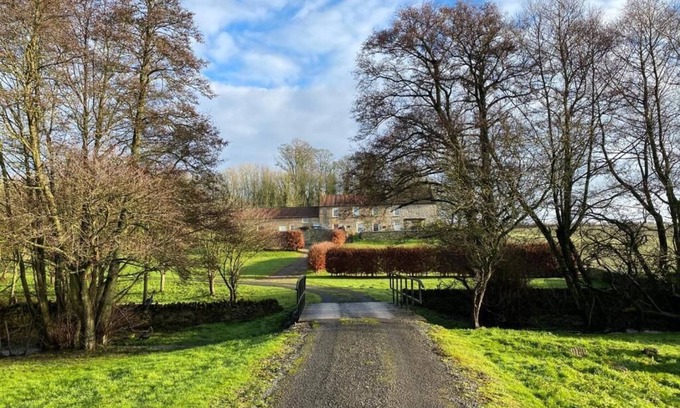 Potter Brompton Cottage | Luxury self-contained country cottage. Amazing views!