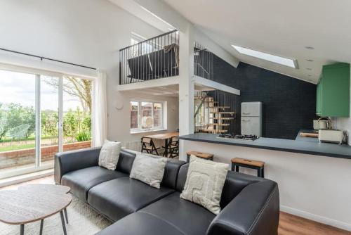Matching Green Apartment | Luxury self contained one bedroom - Sawbridgeworth