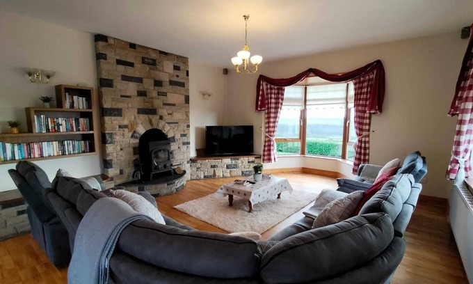 County Waterford House | Luxury Set in a Breathtaking Location