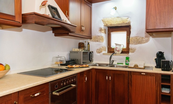 Kampia Villa | Luxury stone villa with outdoor jacuzzi, private pool and antique furniture