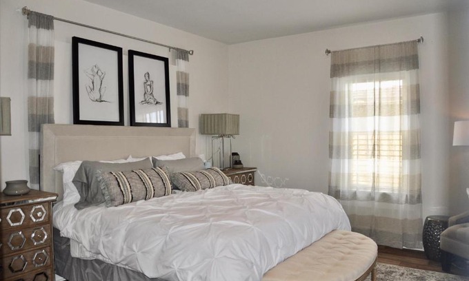 Rapid City Apartment | Luxury Studio w KIT DT RC 30 mins fm Mt. Rushmore