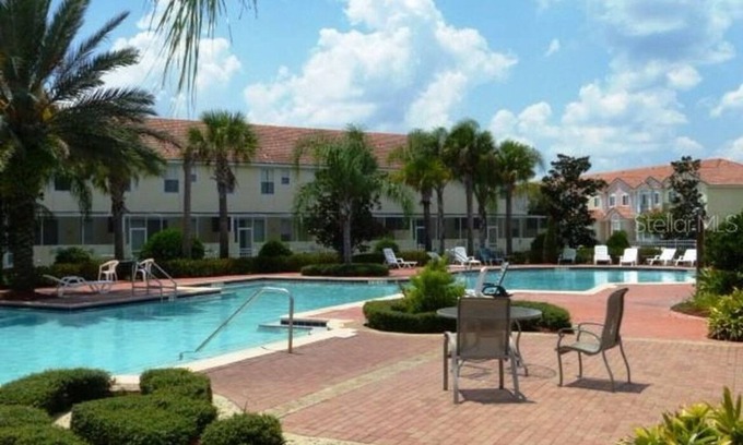 Cumbrian Lakes House | Luxury townhouse near Orlando theme parks