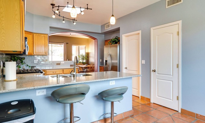 Oro Valley House | Luxury Tucson Retreat: Patio, Hot Tub & Fireplace