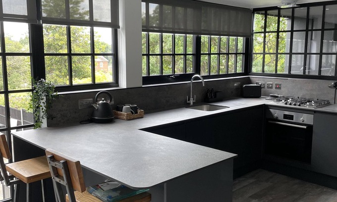 Pattiswick Apartment | Luxury Two Bedroom Apartment