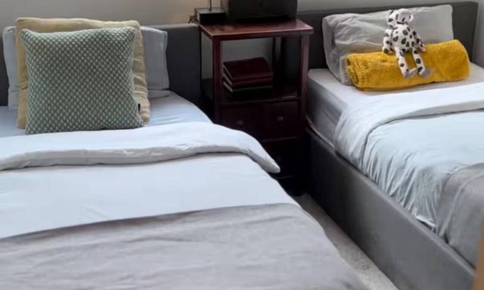Rugby House | Luxury Unique private 2 bedroom bungalow Rugby