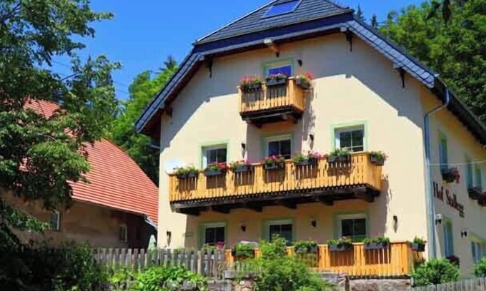 Loffingen House | Luxury vacation apartment for families with friends or grandparents, dogs also welcome