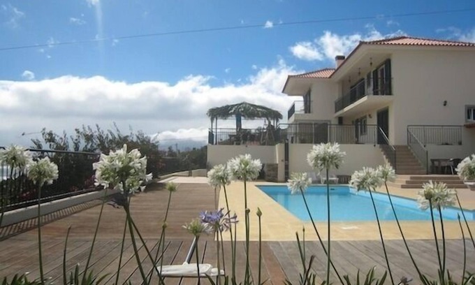 Estreito da Calheta Villa | Luxury Villa With Swimming Pool