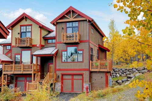 Bear Crossing House | Luxury Villa 865 I Hot Tub I Great Views I Best Price I FREE Adventures Daily