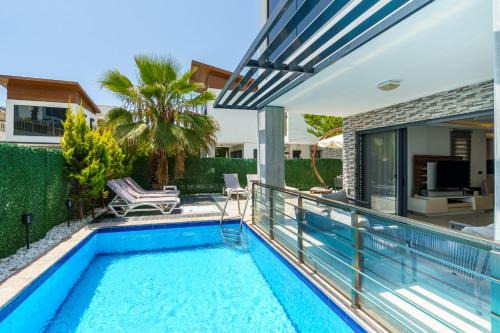 Kadnlar Denizi Mahallesi Villa | Luxury villa Ada Marin