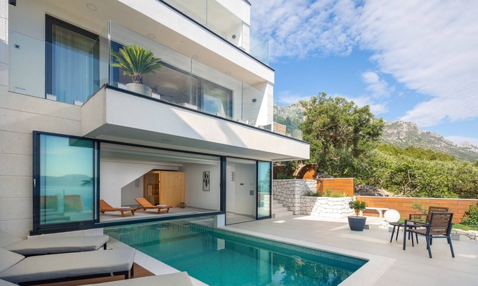 Podaca Villa | LUXURY VILLA BLUE MOON