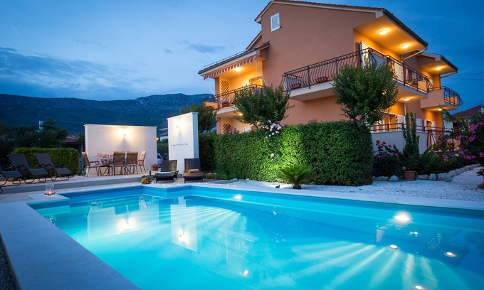 Kastela Villa | Luxury villa with private heated pool, hot tub, mini golf, spacious inter.