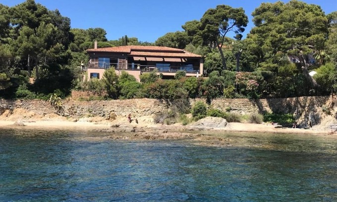 Giens Villa | Luxury villa in Port of Niel (GIENS)