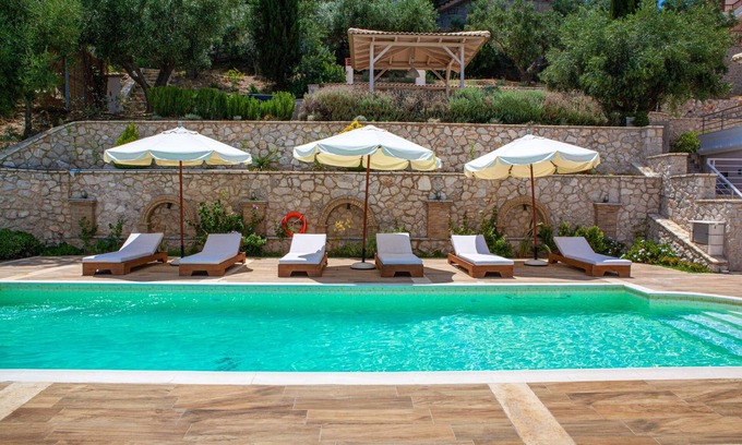 Nafplio Villa | Luxury Villa near Nafplio with panoramic views of the sea, Tolo & Mount Asini.