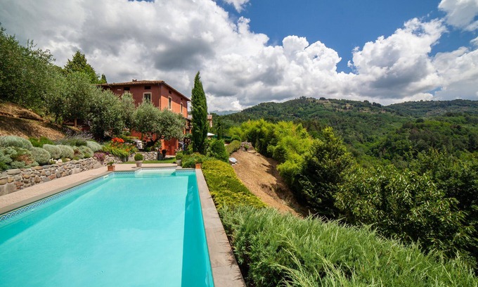 Mologno Villa | Luxury Villa, Private Pool, Views, Barga, Tuscany. 3 ensuite Bedrooms