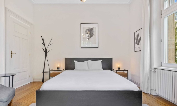 Limpertsberg Villa | Luxury Villa's Room shared Bathroom&Kitchen ID40