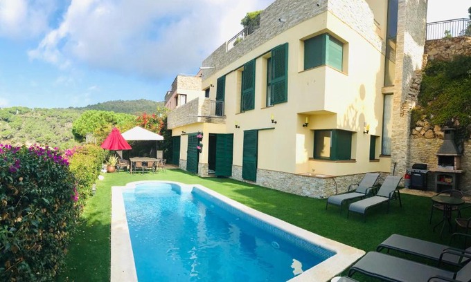 Canyelles Villa | Luxury Villa Vista del Mar