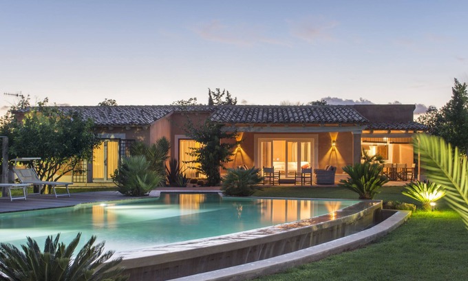 Castelvetrano Villa | Luxury villa with pool near Selinunte - 3 bedrooms, 3 bathrooms
