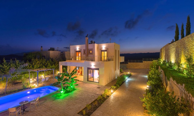 Afandou Villa | Luxury Villa with Private Pool @ Extremely Fast Internet Connection (STARLINK)