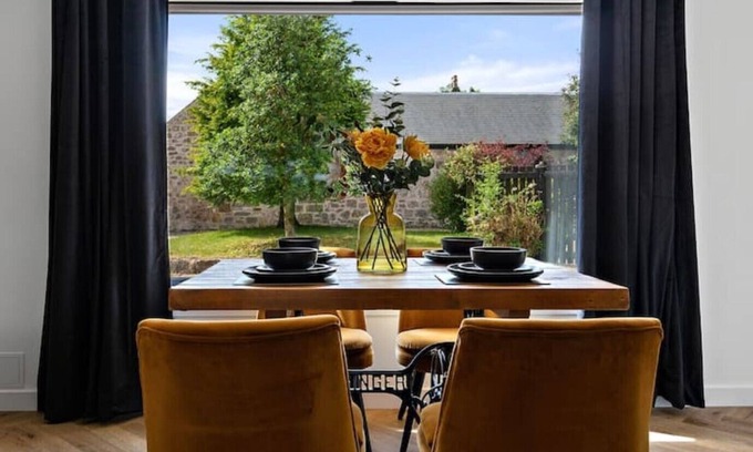 Houston Cottage | Luxury village cottage; outdoor tub; country views