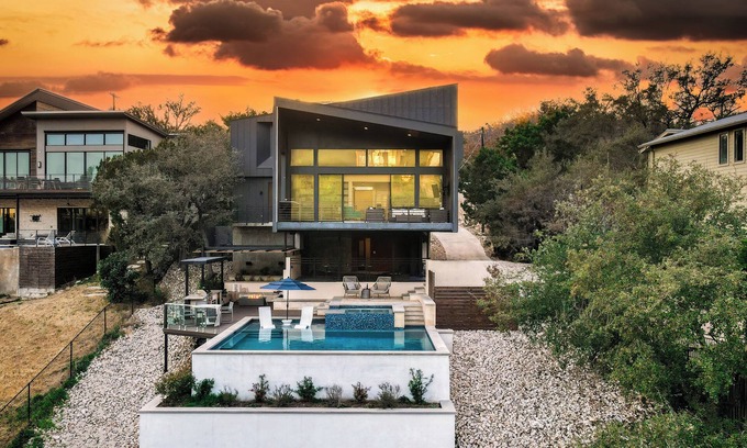 Apache Shores House | Luxury w/Lake View, Pool, Hot Tub, Fire Pit, Ping Pong | Barton by AvantStay