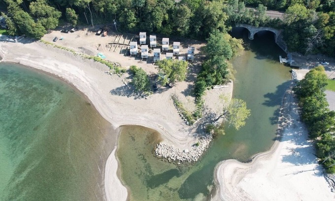 Silver Creek Resort | Luxury Waterfront Resort with private beach cabana, sauna, spa and more.