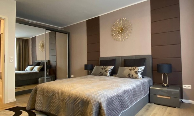 Ruhrallee Ost Apartment | Luxuswohnung im Zentrum von Dortmund-city mit Voller Ausstattung und Balkon