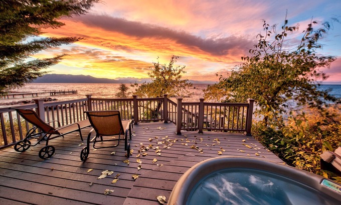 Lincoln Park House | LX6 Lakefront Luxury Estate Cave Rock