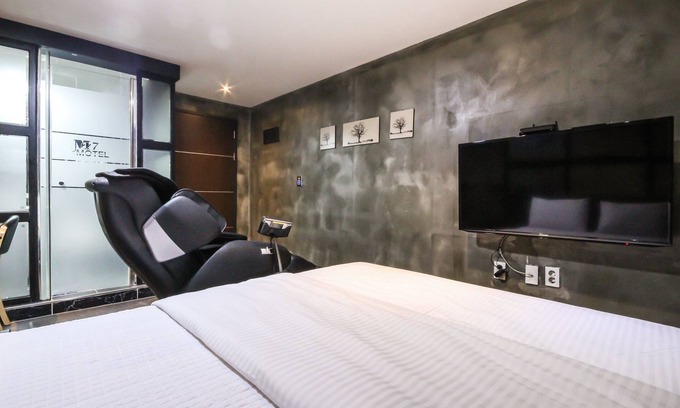 Chilgok-gun Hotel | M7 Business Hotel