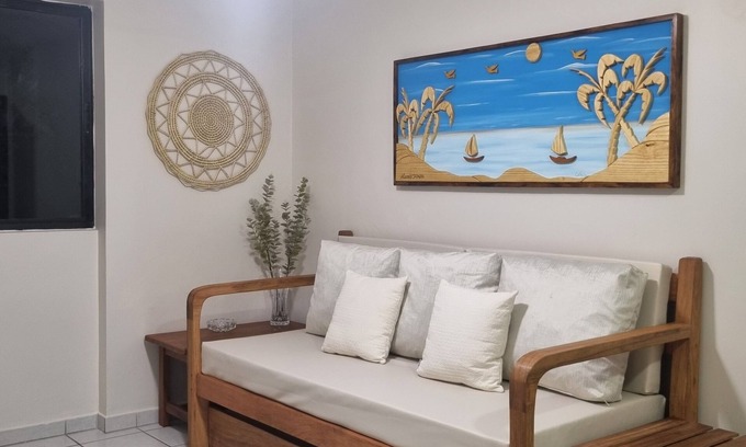 Jatiuca Apartment | Maceió vacation rental, complete and air-conditioned apartment just a few steps from the sea