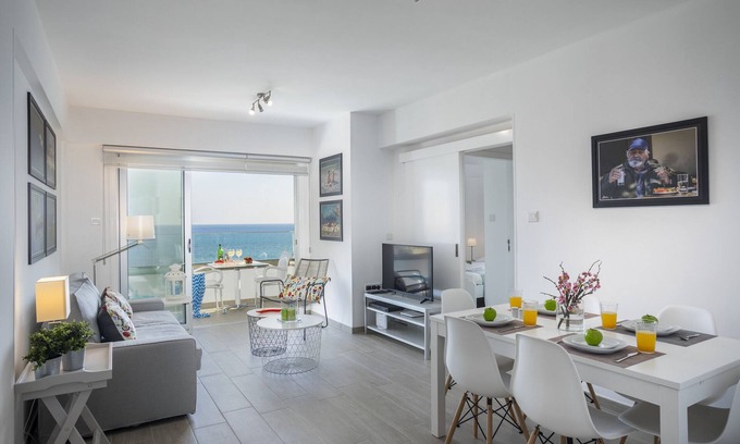 Larnaca Apartment | Mackenzie Zoe Seafront Suite