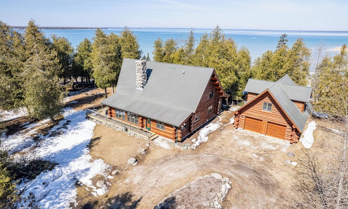 Hessel Cabin | Mackinac Vista: Fall Weekends with Family, Pets & Views That Wow!