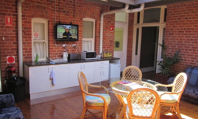 Maclean Hotel | Maclean Hotel