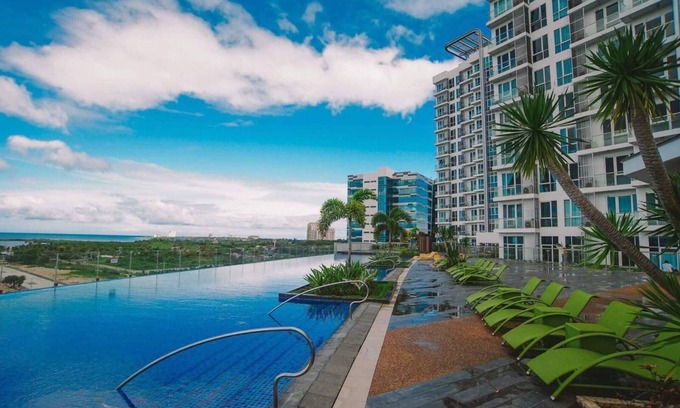 Lapu-Lapu Resort | Mactan Beach front Suites