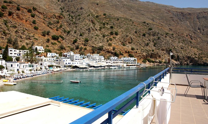 Loutro House | Madares Hotel