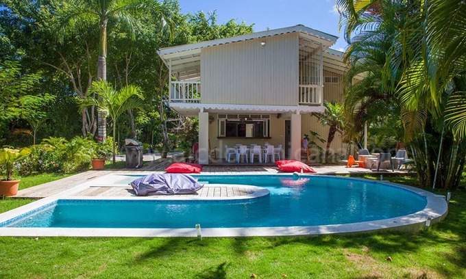 Las Terrenas Villa | Madera del SOL 300 m from Playa Las Ballenas - Swimming pool and large garden