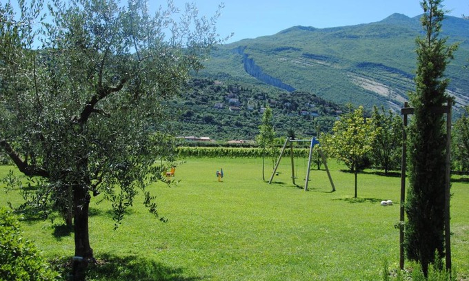 Bolognano-Vignole House | Madonna delle Vittorie